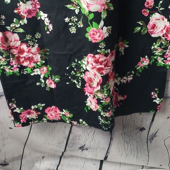 Floral Dress  - Picture 4 of 4